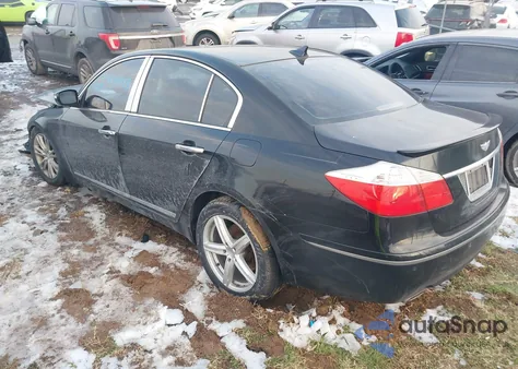 2010 Hyundai Genesis 4.6 z USA, uszkodzony, nr VIN KMHGC4DF3AU109604